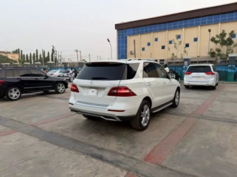 Mercedes-Benz ML-Class   - 2013