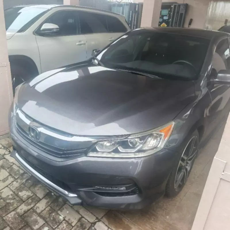 Honda Accord   - 2016