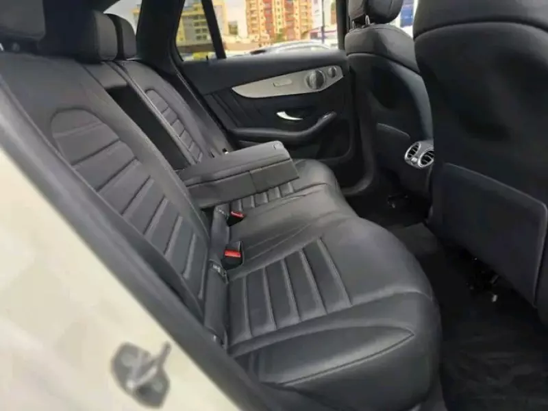 Mercedes-Benz GLC 220   - 2018