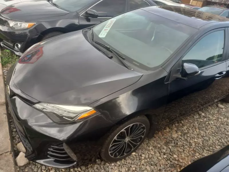 Toyota Corolla   - 2015