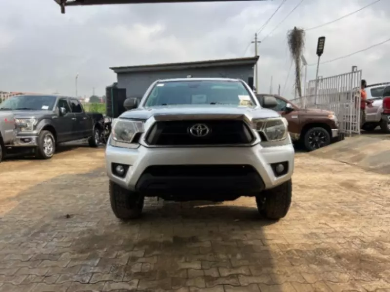 Toyota Tacoma   - 2012