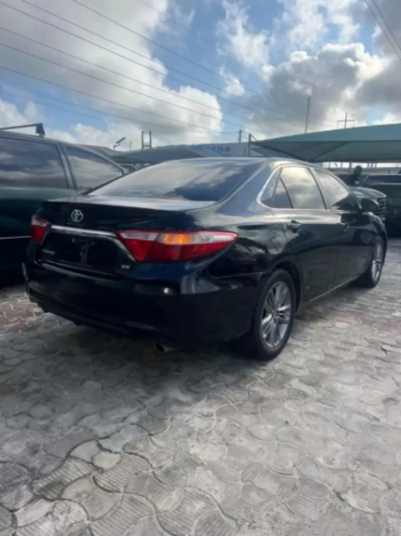 TOYOTA Camry   - 2015