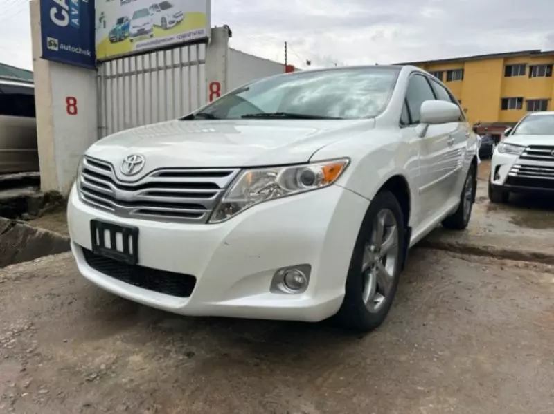 TOYOTA Venza   - 2011