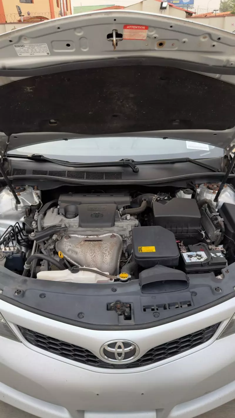 Toyota Camry - 2012