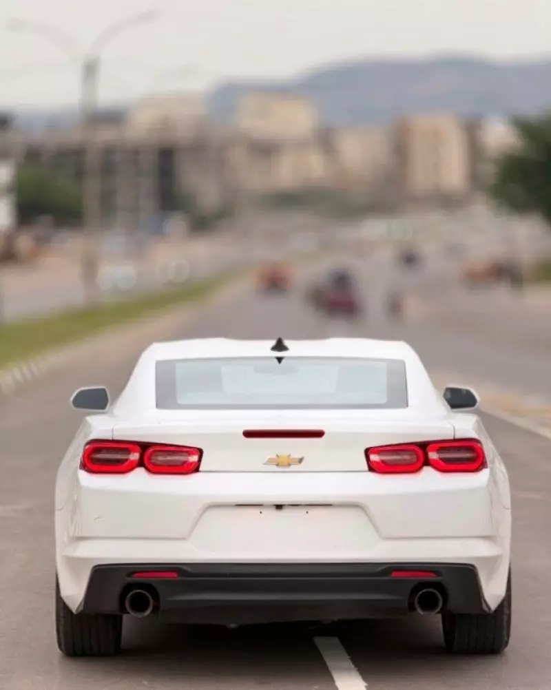 Chevrolet Camaro - 2020
