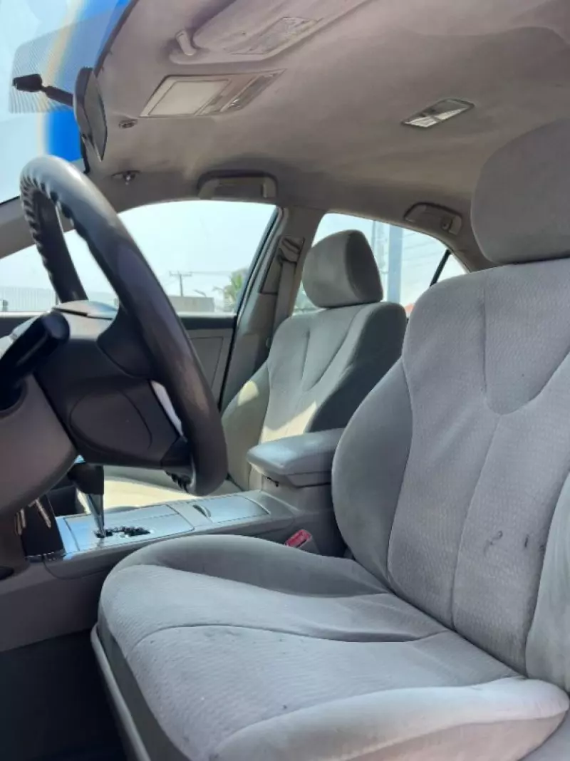 TOYOTA Camry   - 2010