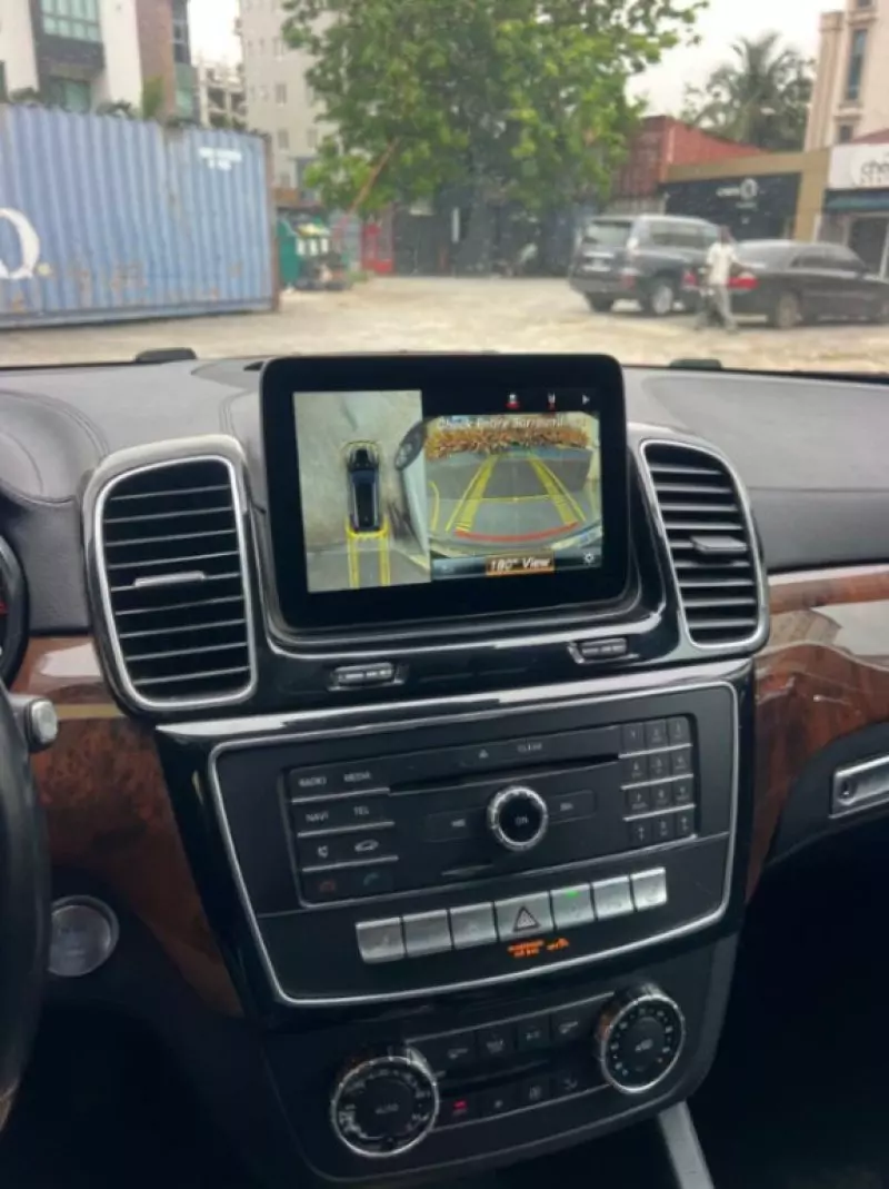 Mercedes-Benz GLE-Class   - 2016