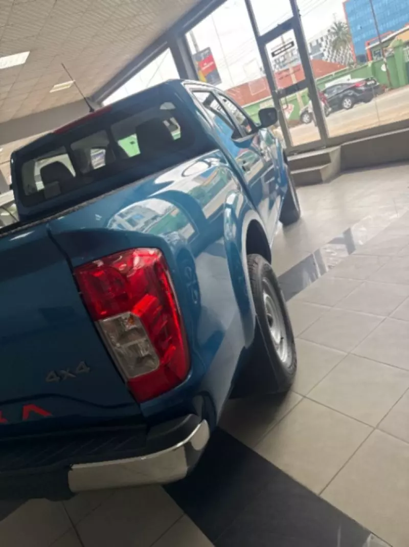 Nissan Navara   - 2024