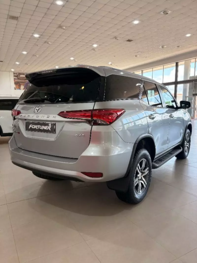 Toyota Fortuner   - 2025