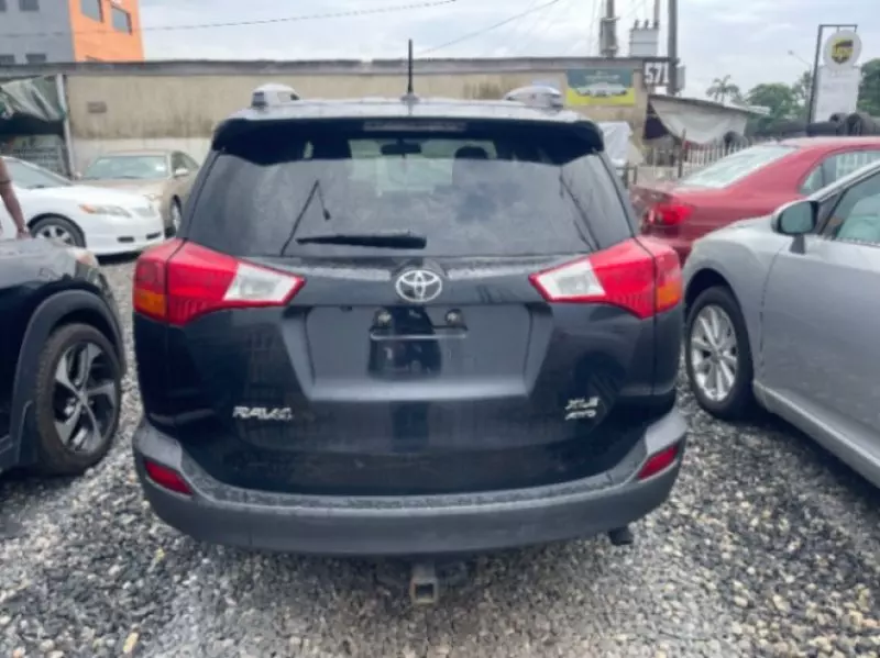 Toyota RAV4   - 2014