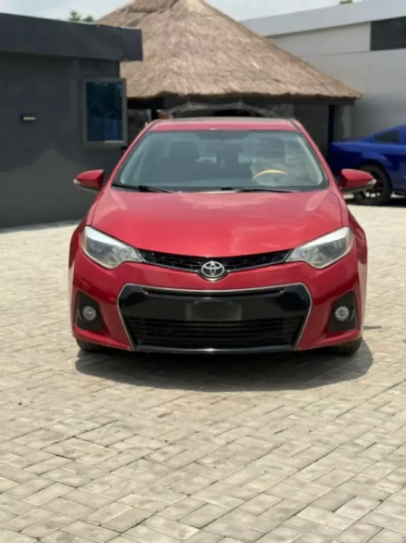 TOYOTA Corolla   - 2016