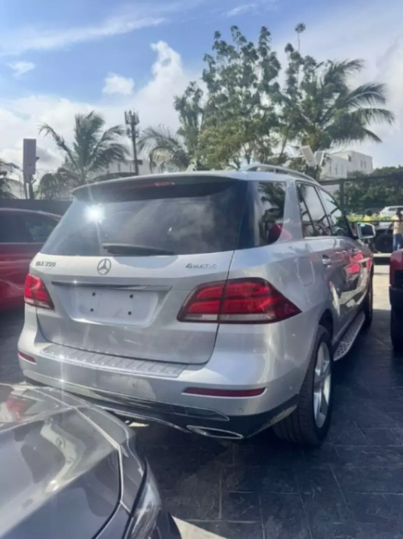 Mercedes-Benz GLE 350   - 2016