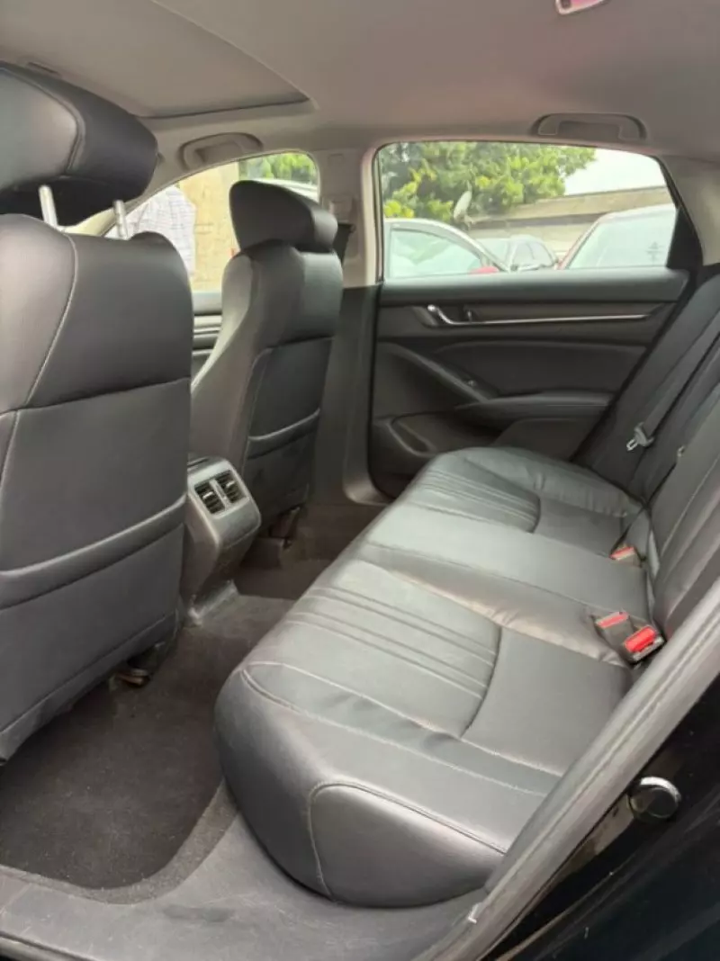 Honda Accord   - 2018
