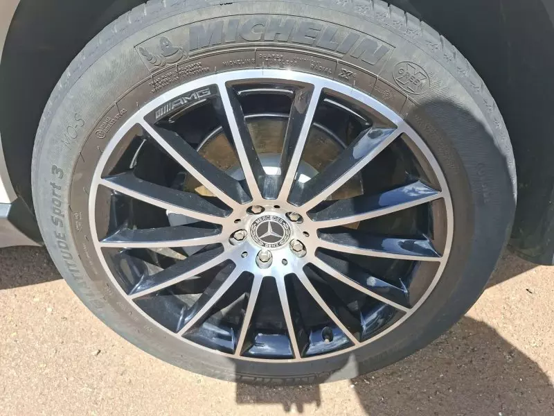 Mercedes-Benz GLE 400 - 2020