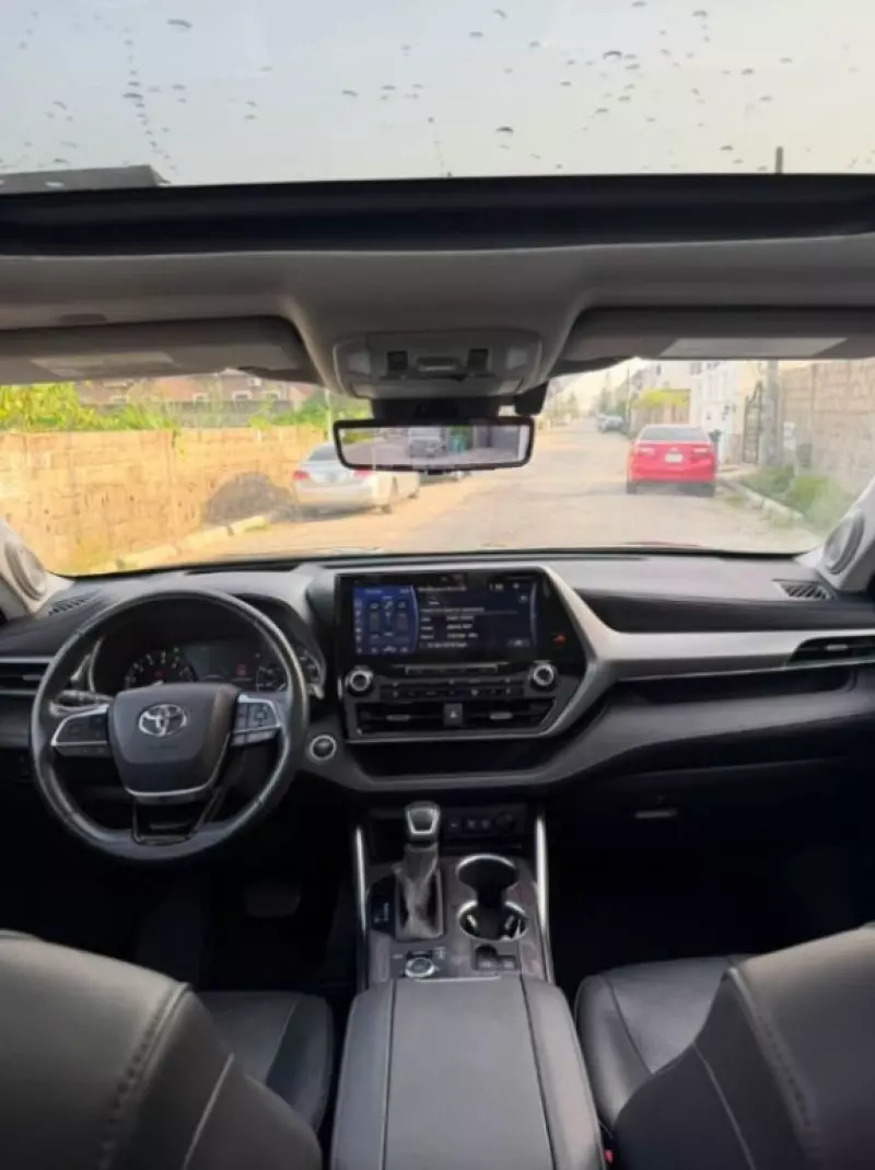 TOYOTA Highlander   - 2020