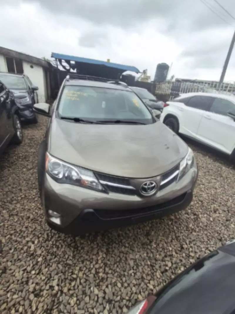 TOYOTA RAV 4   - 2015