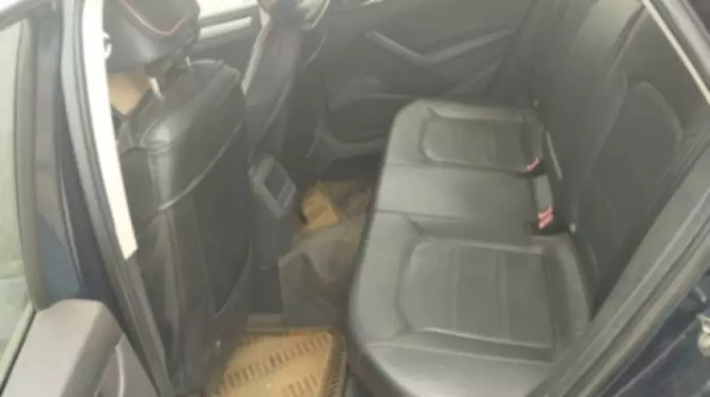 Volkswagen Passat   - 2013