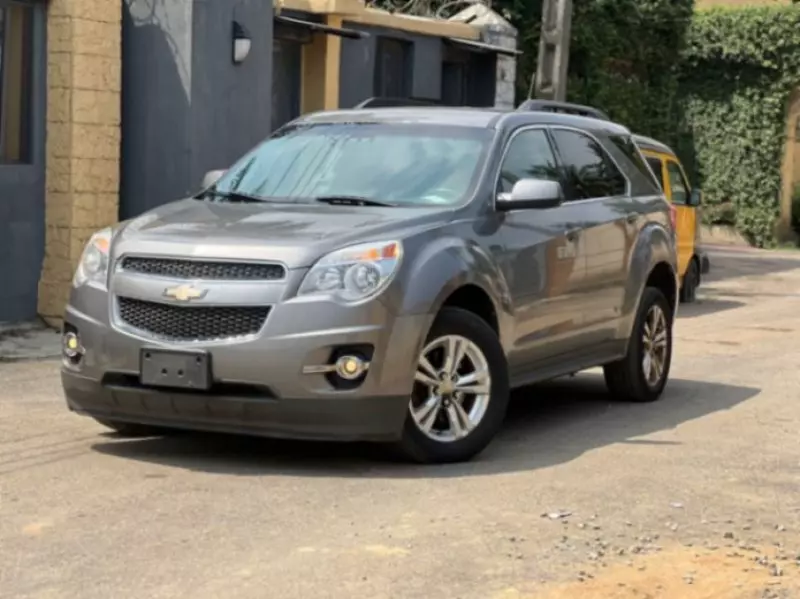 Chevrolet Equinox   - 2012