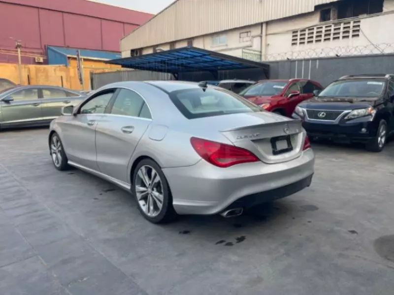 Mercedes-Benz CLA 250   - 2014