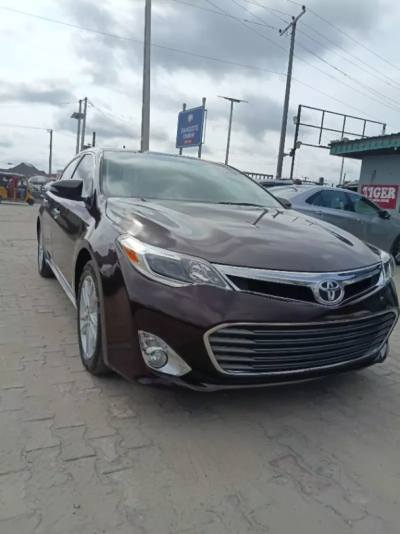 TOYOTA Avalon   - 2014