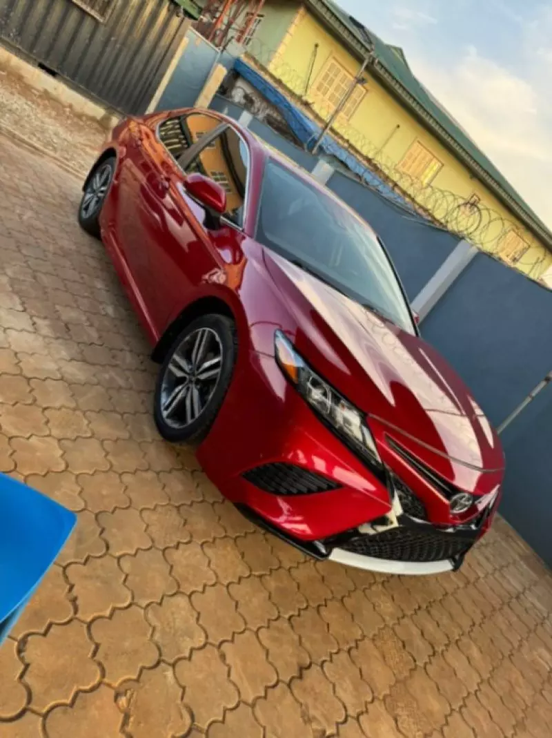 Toyota Camry   - 2020