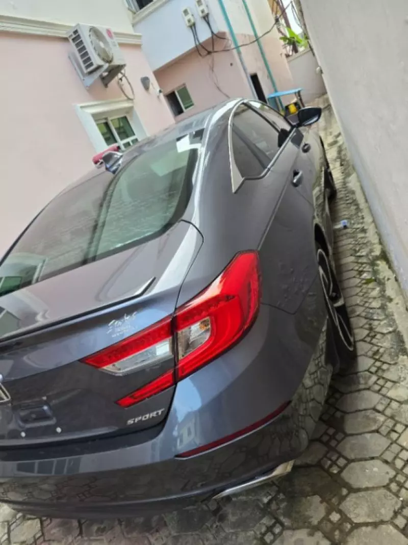 Honda Accord   - 2018