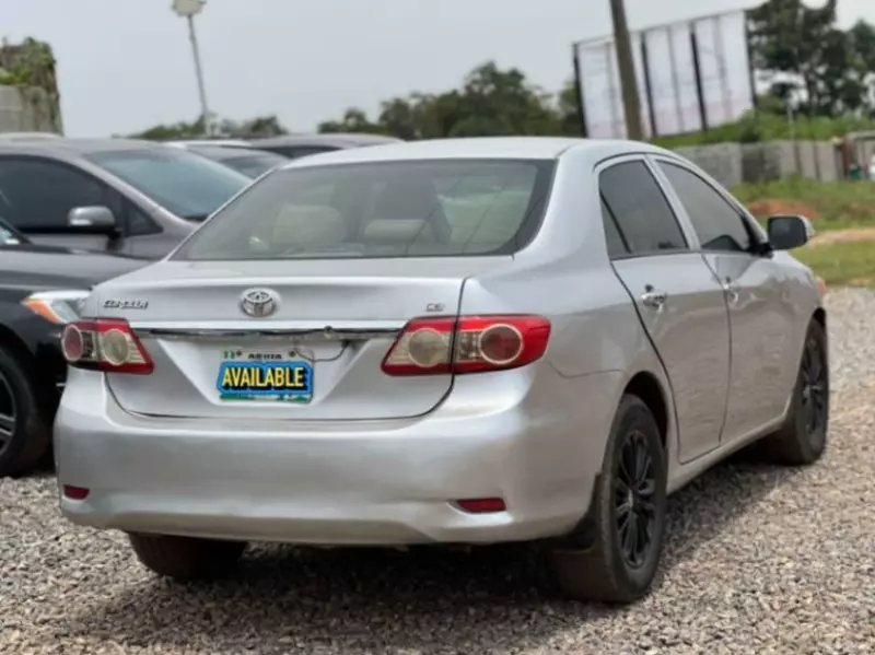 TOYOTA Corolla   - 2013