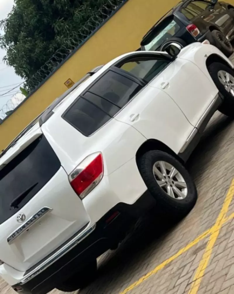 TOYOTA Highlander - 2012