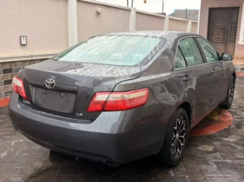 TOYOTA Camry   - 2009