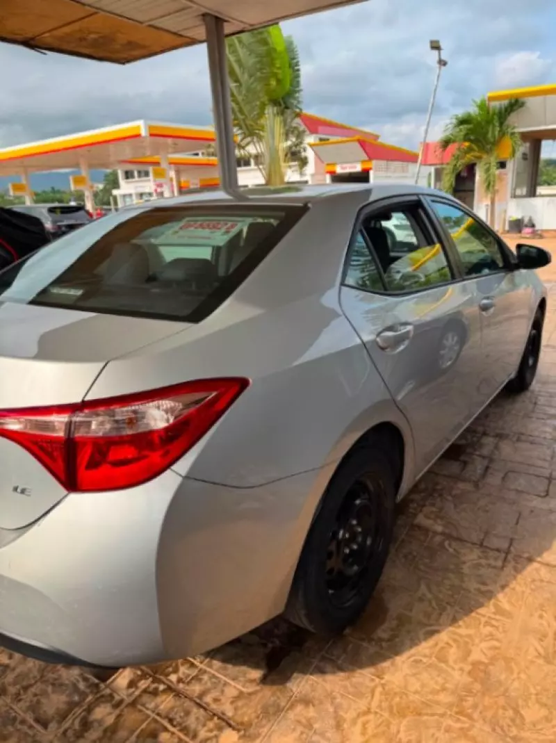 TOYOTA Corolla   - 2017