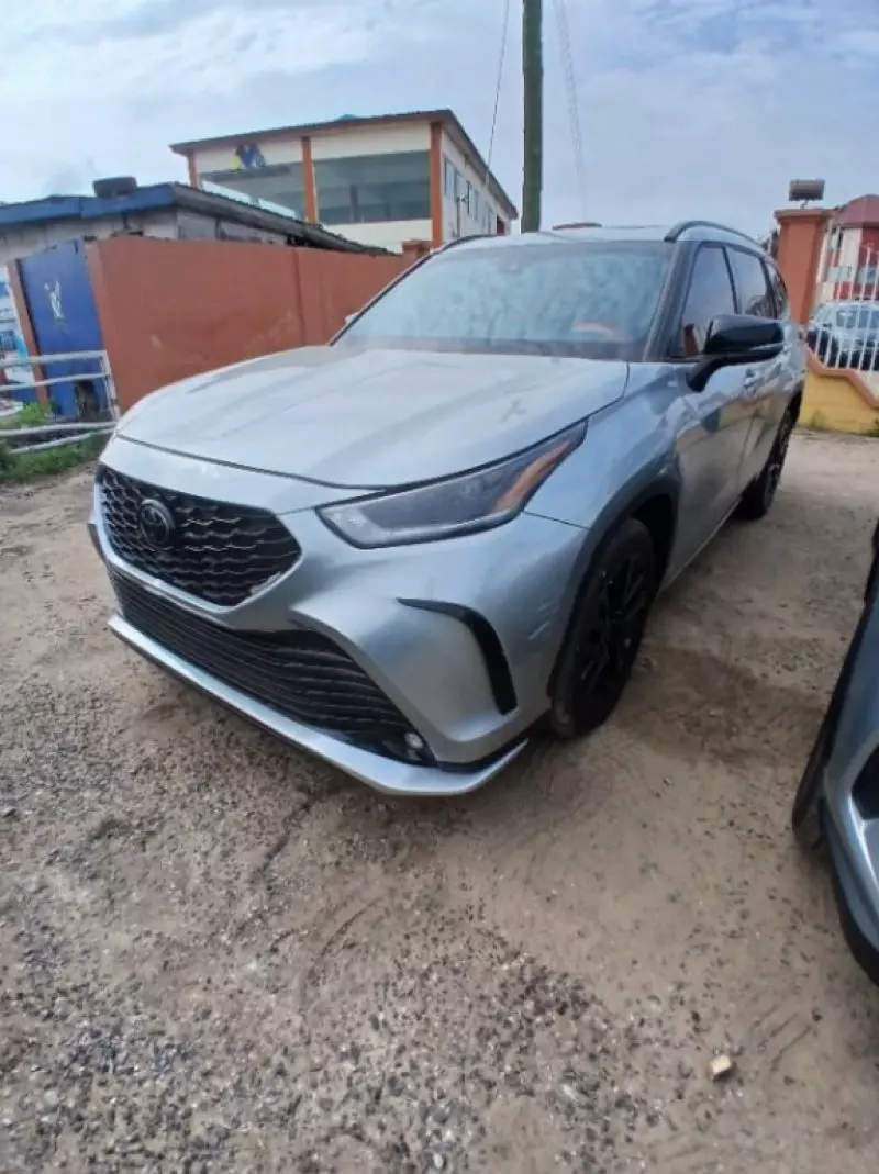 TOYOTA Highlander   - 2024