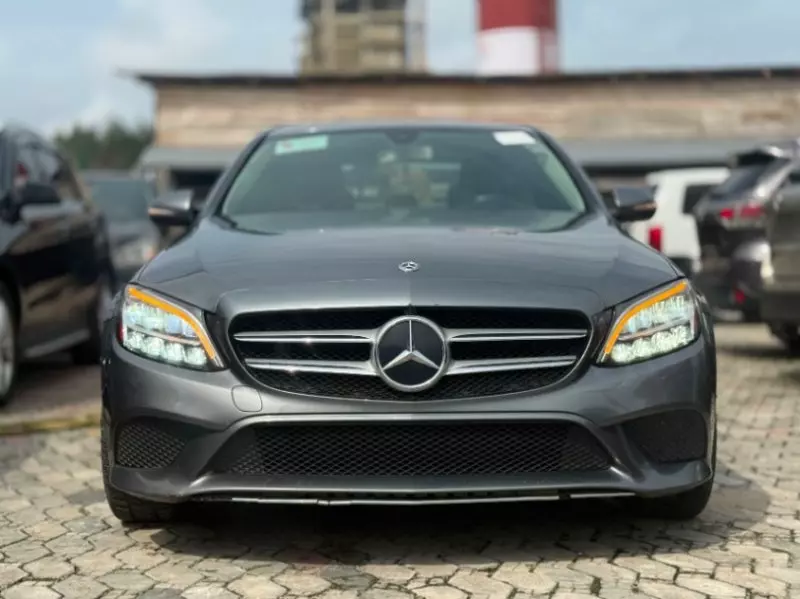 Mercedes-Benz C 300 - 2019
