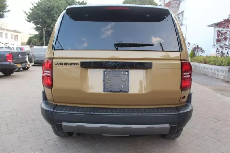 TOYOTA Landcruiser ZX   - 2024