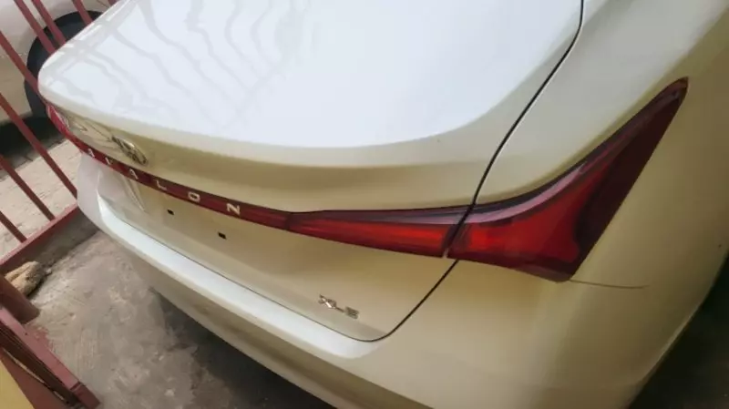 Toyota Avalon   - 2019