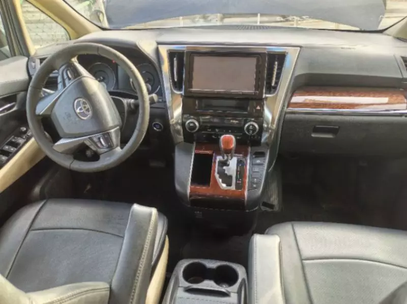 TOYOTA Alphard - 2014