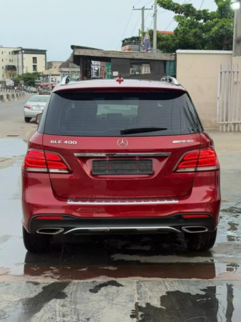 Mercedes-Benz GLE 400   - 2016