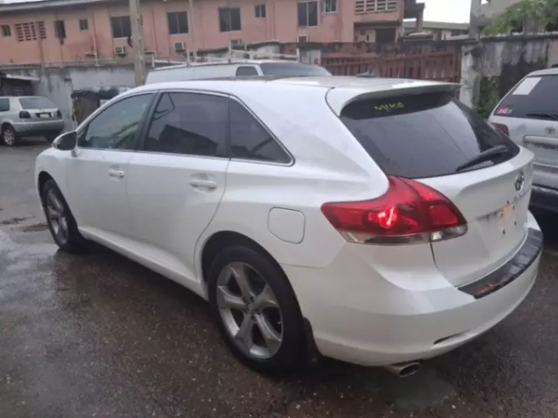 TOYOTA Venza   - 2015