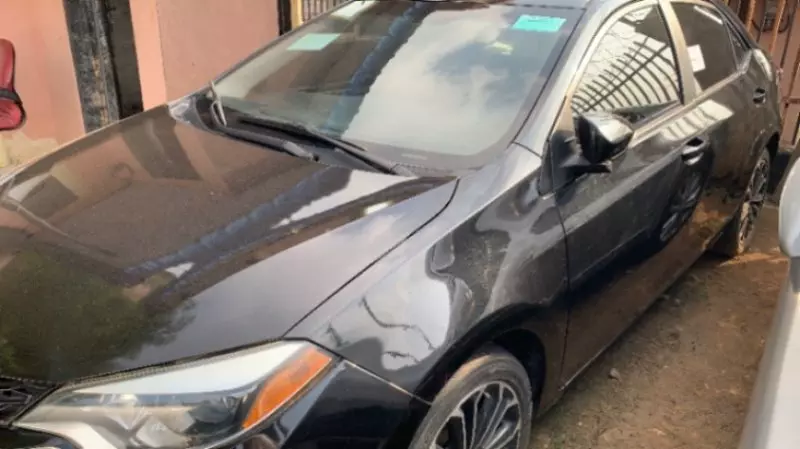 Toyota Corolla   - 2013