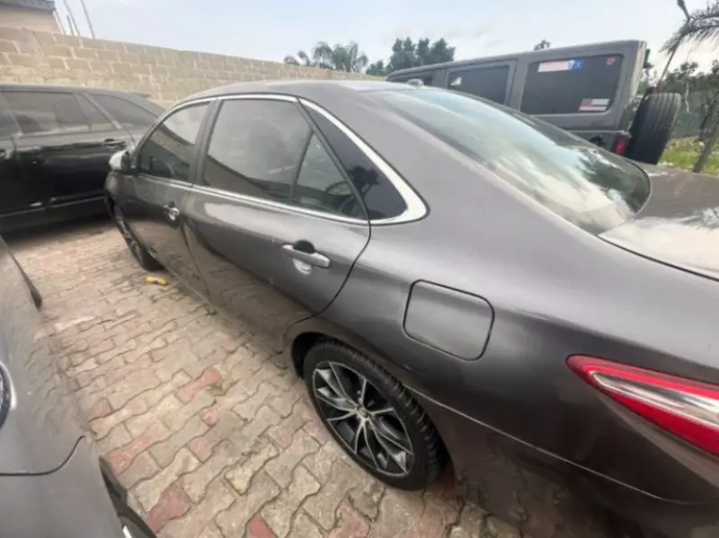 TOYOTA Camry   - 2016