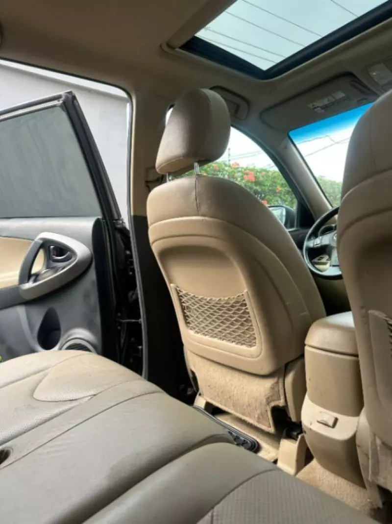 Toyota RAV4   - 2011