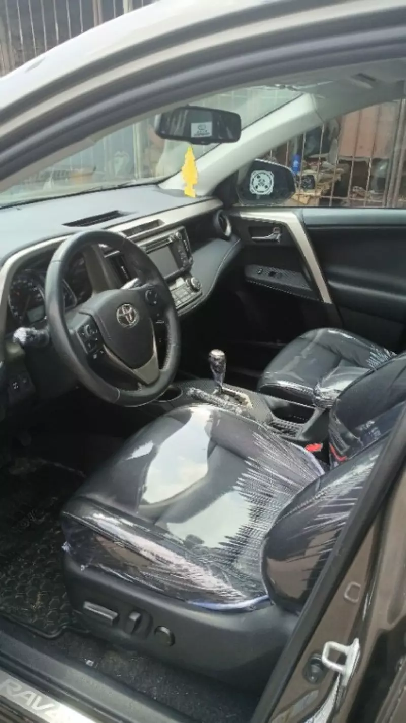 Toyota RAV 4   - 2015