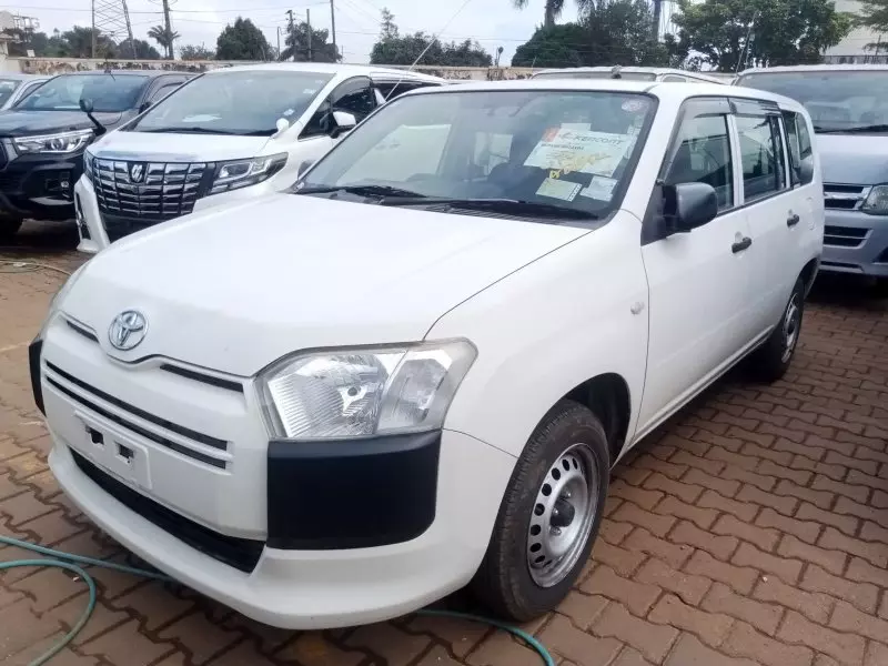 Toyota Probox    - 2016