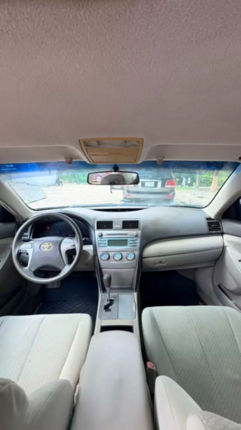 TOYOTA Camry   - 2009