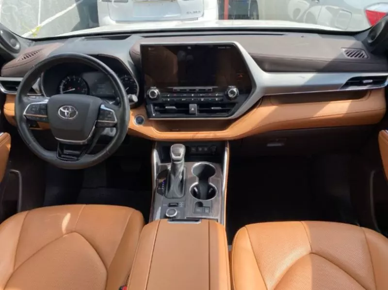 Toyota Highlander - 2021