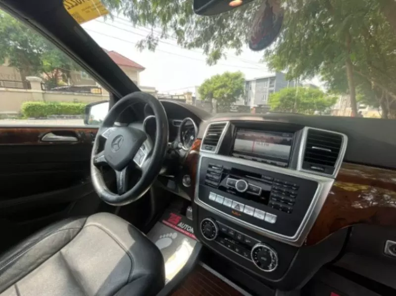 Mercedes-Benz ML 400   - 2015