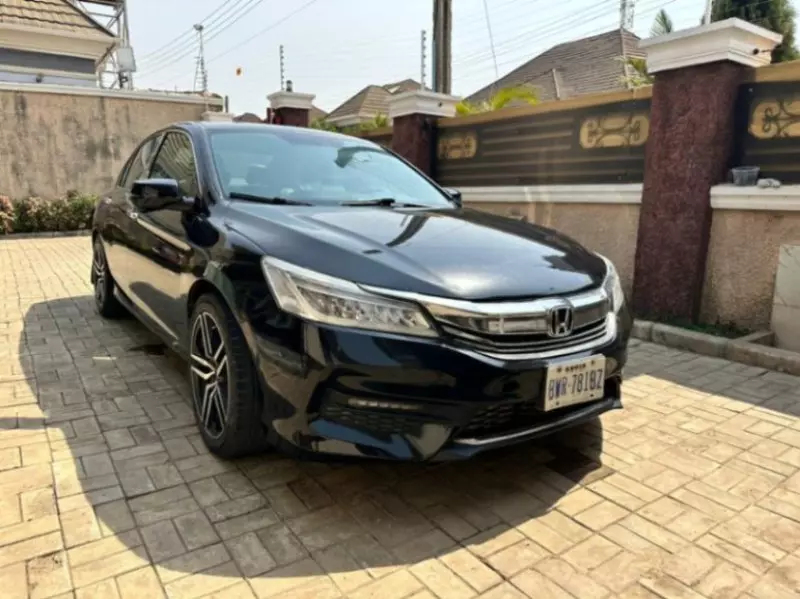 Honda Accord - 2013