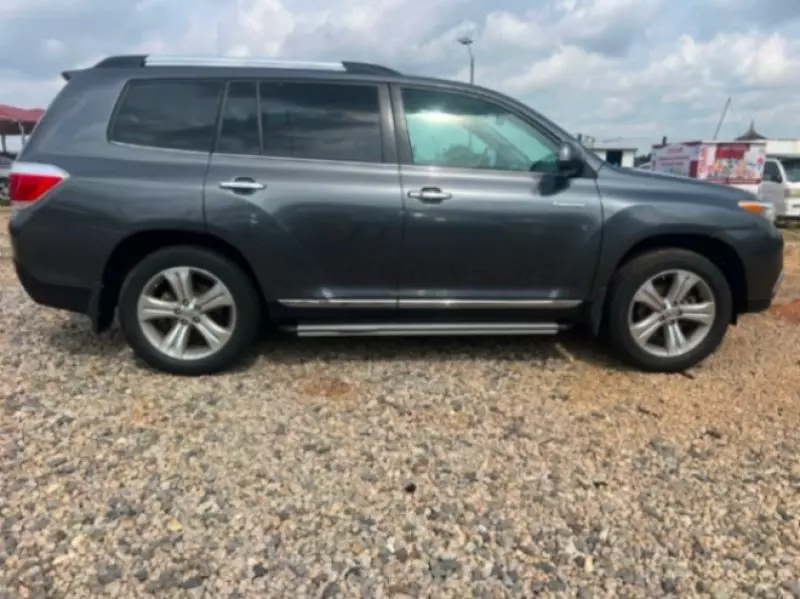 TOYOTA Highlander   - 2014