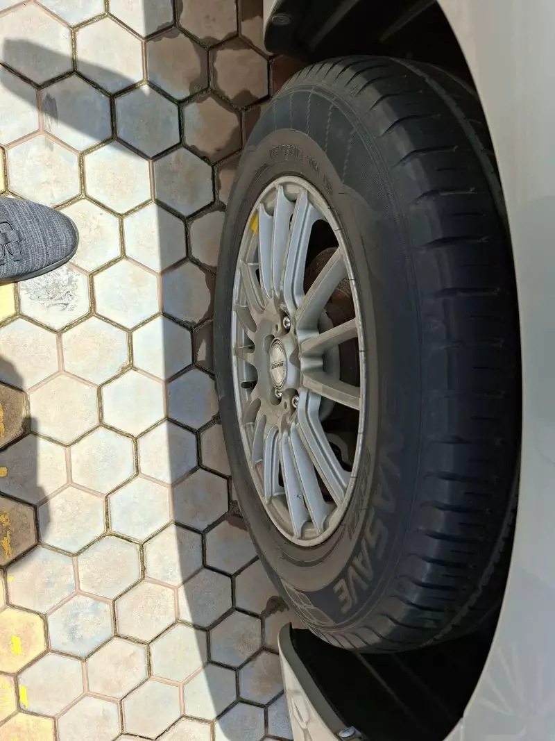 Toyota Premio    - 2016