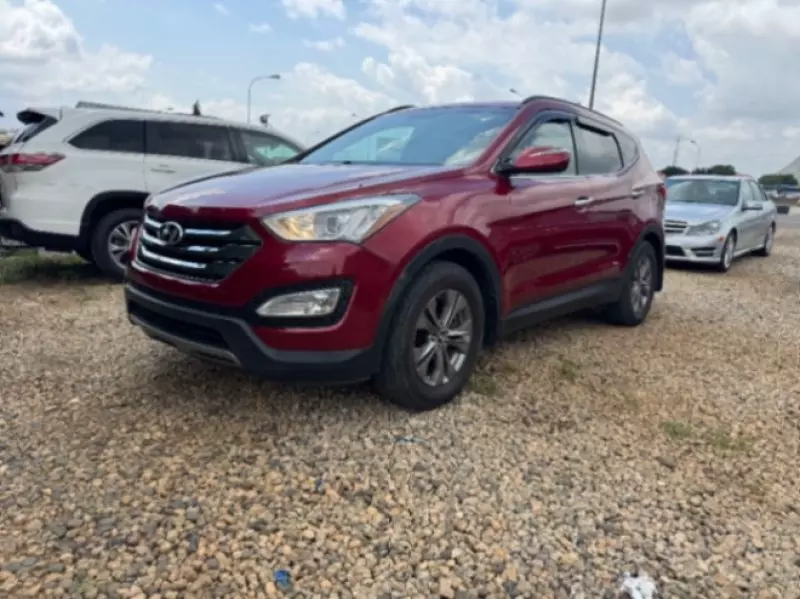 Hyundai Santa Fe   - 2014
