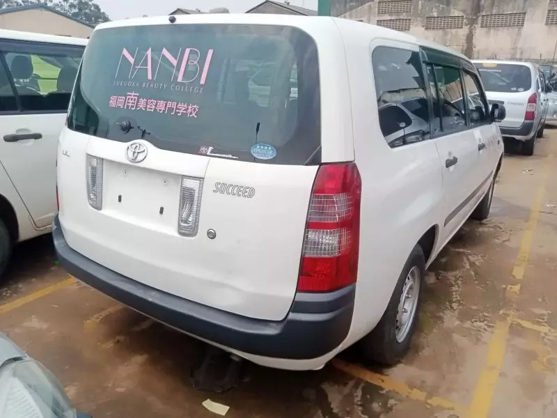 Toyota Probox    - 2012